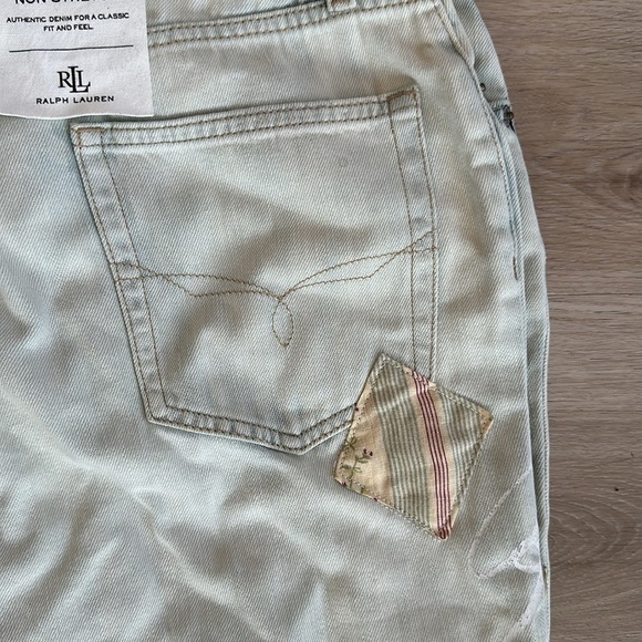 Lauren Ralph Lauren
Patchwork Twill Denim Relaxed Tapered Mid Rise Ankle Jean - Picture 12 of 13